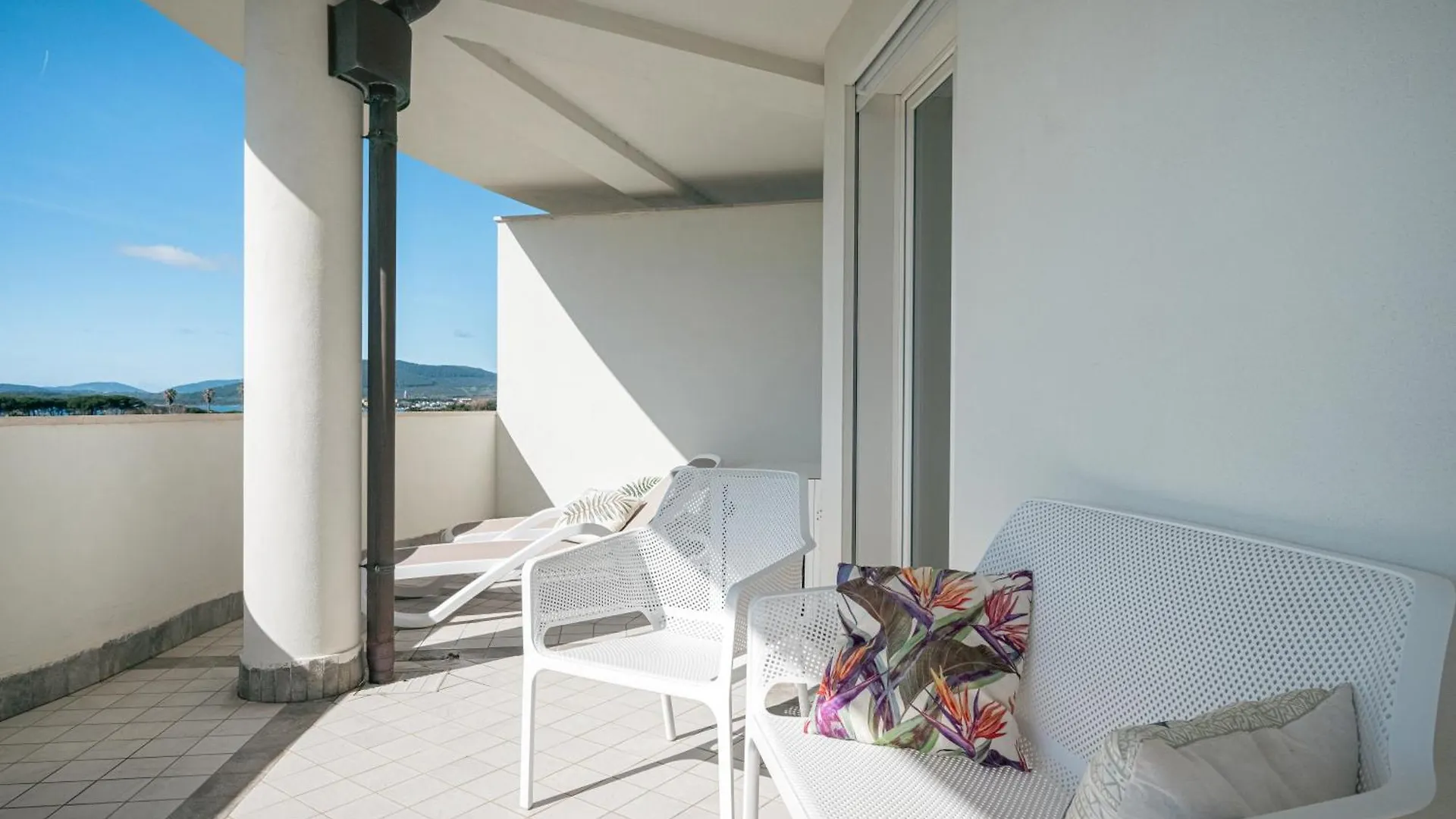 Milena Suite Apartments ألغيرو
