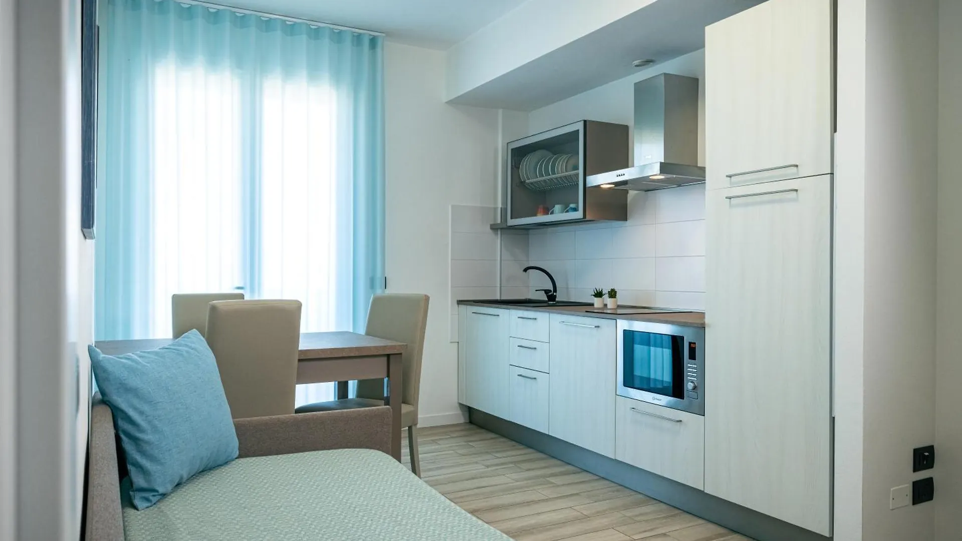 Milena Suite Apartments ألغيرو