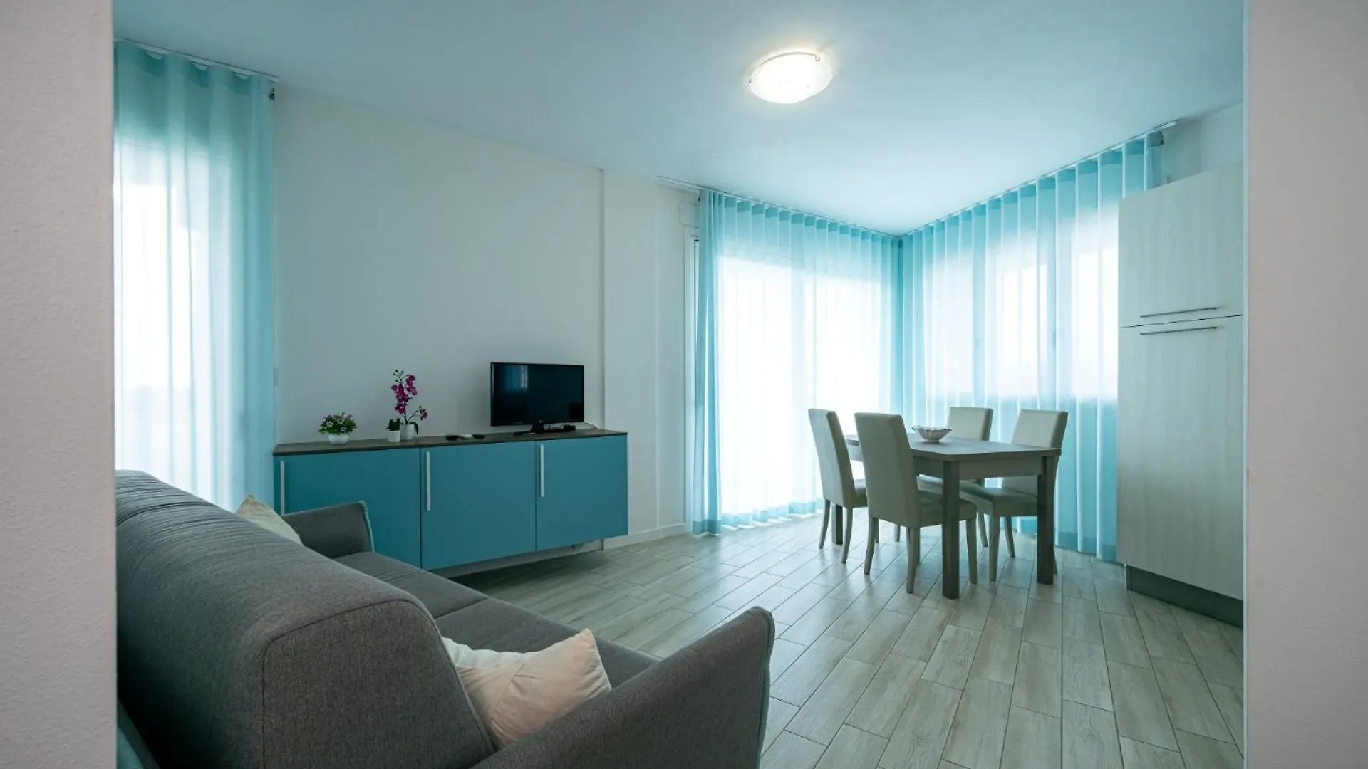 Milena Suite Apartments ألغيرو 0*,