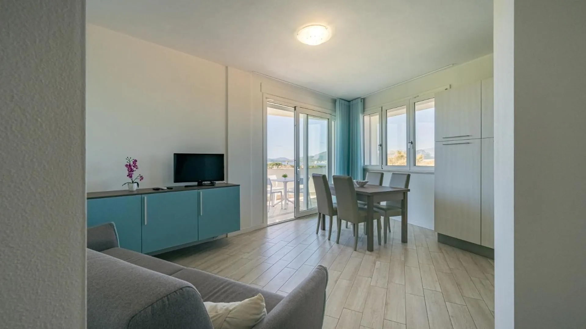 Milena Suite Apartments ألغيرو 0*,